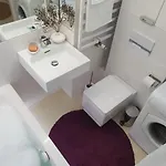 Whitebeeapartament Апартаменты Вроцлав