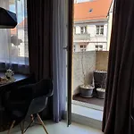Whitebeeapartament * Вроцлав