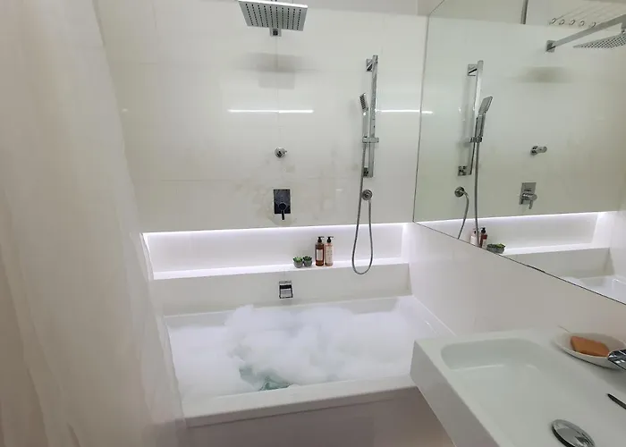 아파트 Whitebeeapartament *